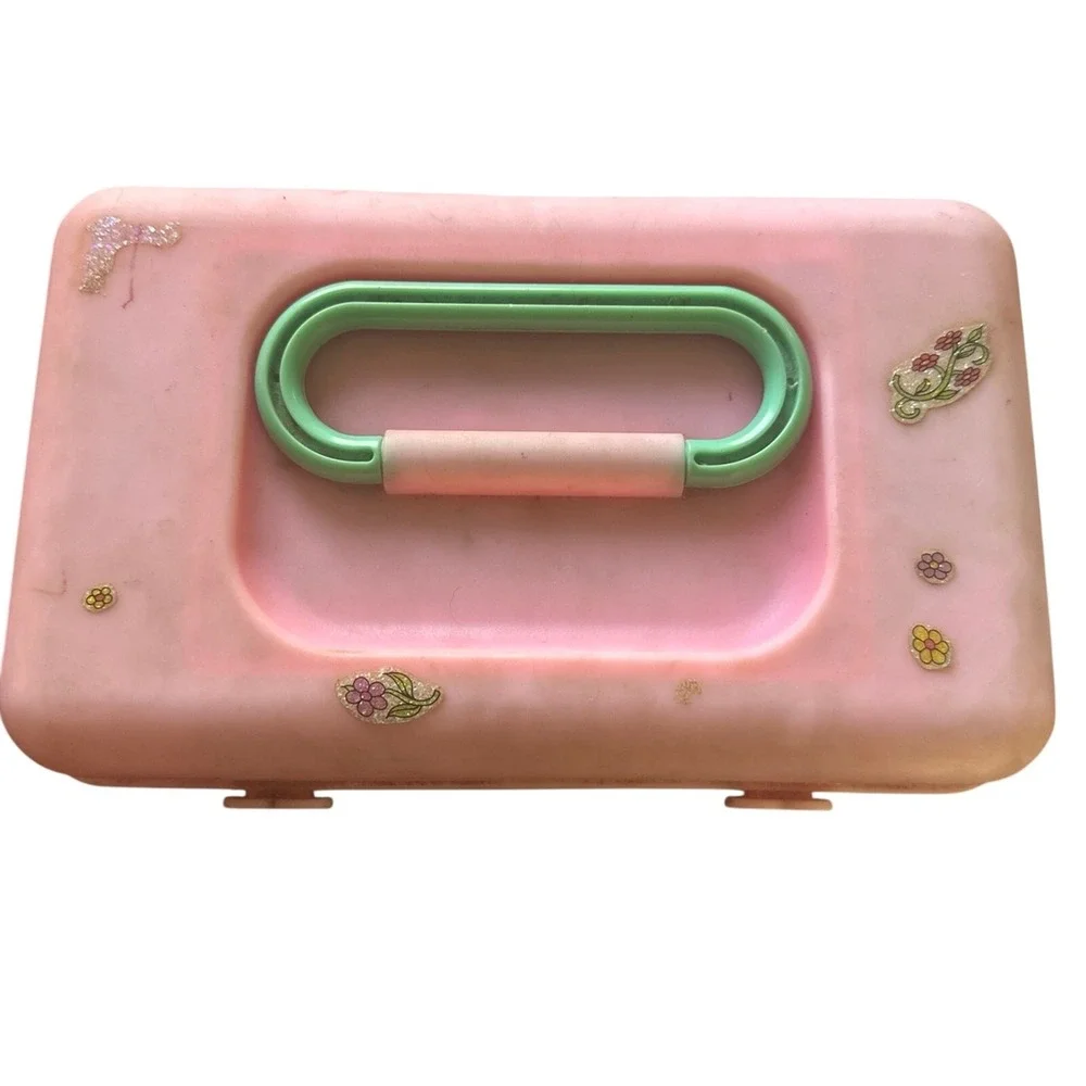 Vintage 1991 Imperial Pink Teal Plastic Makeup‎ Box Heart Latches Mirror Retro